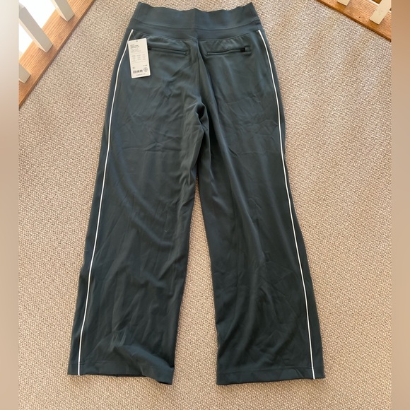 NWT Athleta Eden Gray Venice Wide Leg Pants with White Stripe - Picture 7 of 7